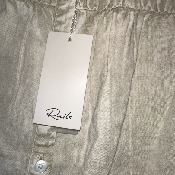 Rails Ruthie Top Sage Acid Wash NWT - Picture 5 of 11